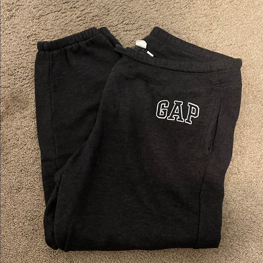 GAP Women’s Sweatpants Light Gray and Dark Gray - Lot of 2 Size Large - Picture 3 of 5